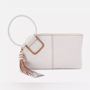 HOBO Sable Wristlet in White Pebbled Leather - NWT